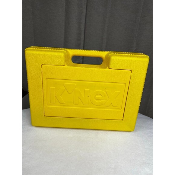 KNEX hard case and variety set of pieces 4lb 8oz - Picture 1 of 7